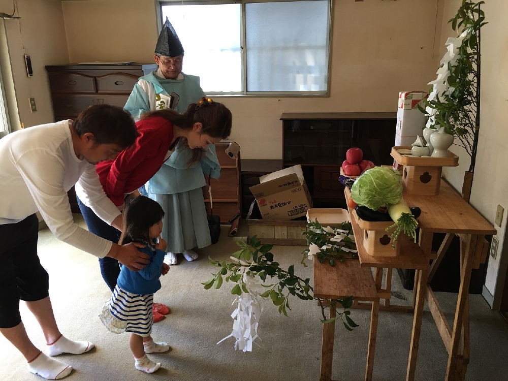 家族みんなで地鎮祭