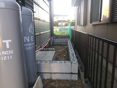 ブロックを積んでいる