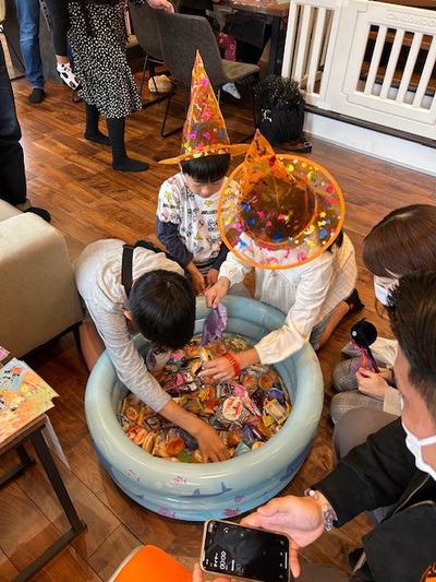 おかしつめほうだい